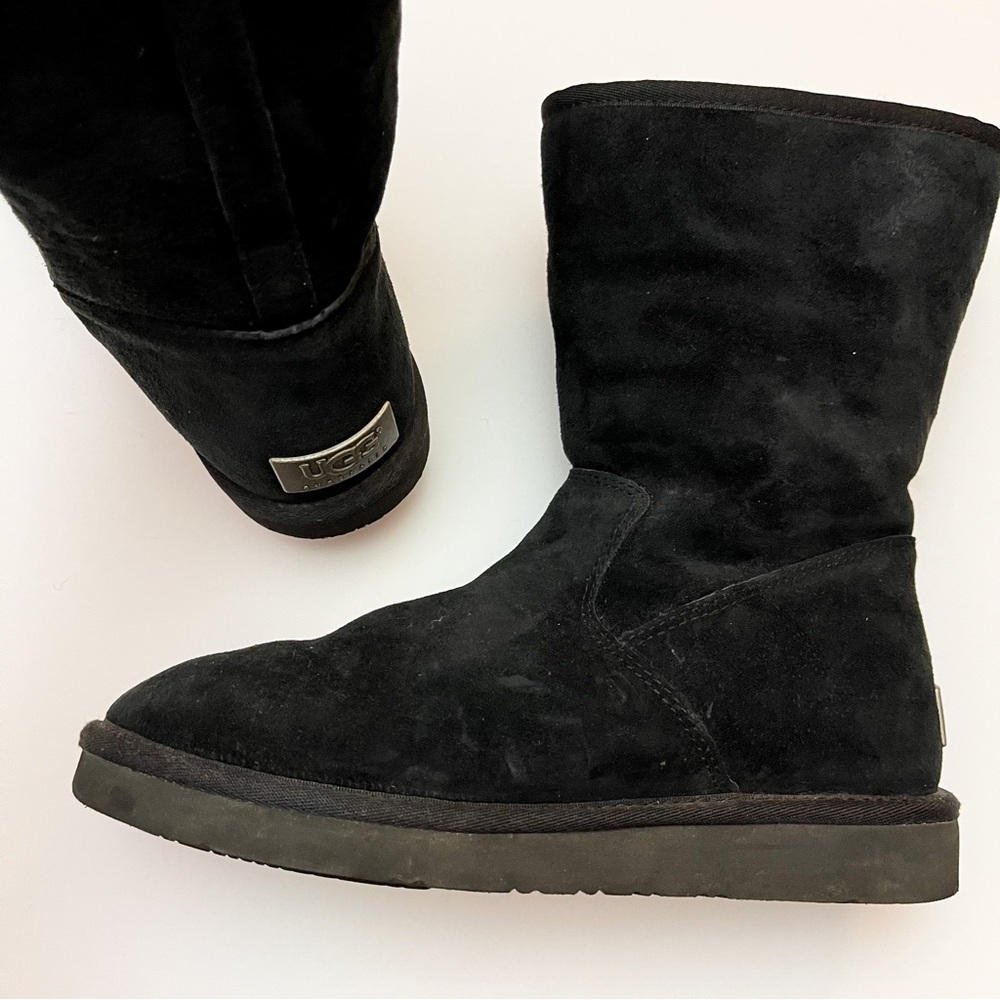 Ugg Australia Pierce Black Boots Women’s size 7